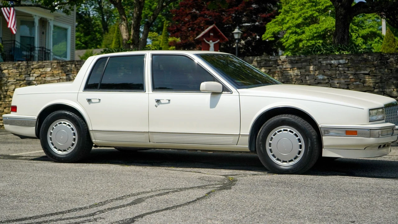 1989 Cadillac Seville - Image 23 of 31