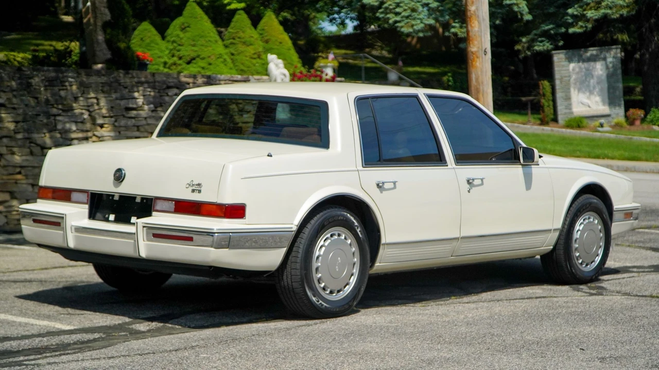 1989 Cadillac Seville - Image 17 of 31