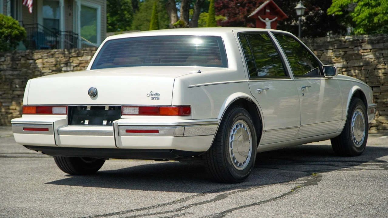 1989 Cadillac Seville - Image 15 of 31