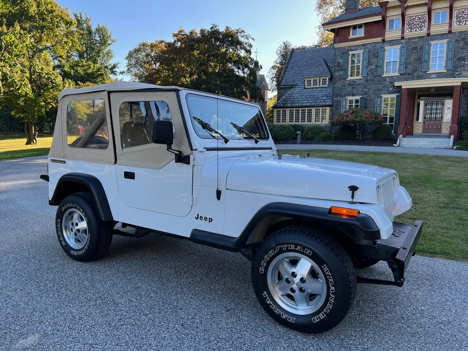 1989 Jeep YJ Wrangler - Image 9 of 31
