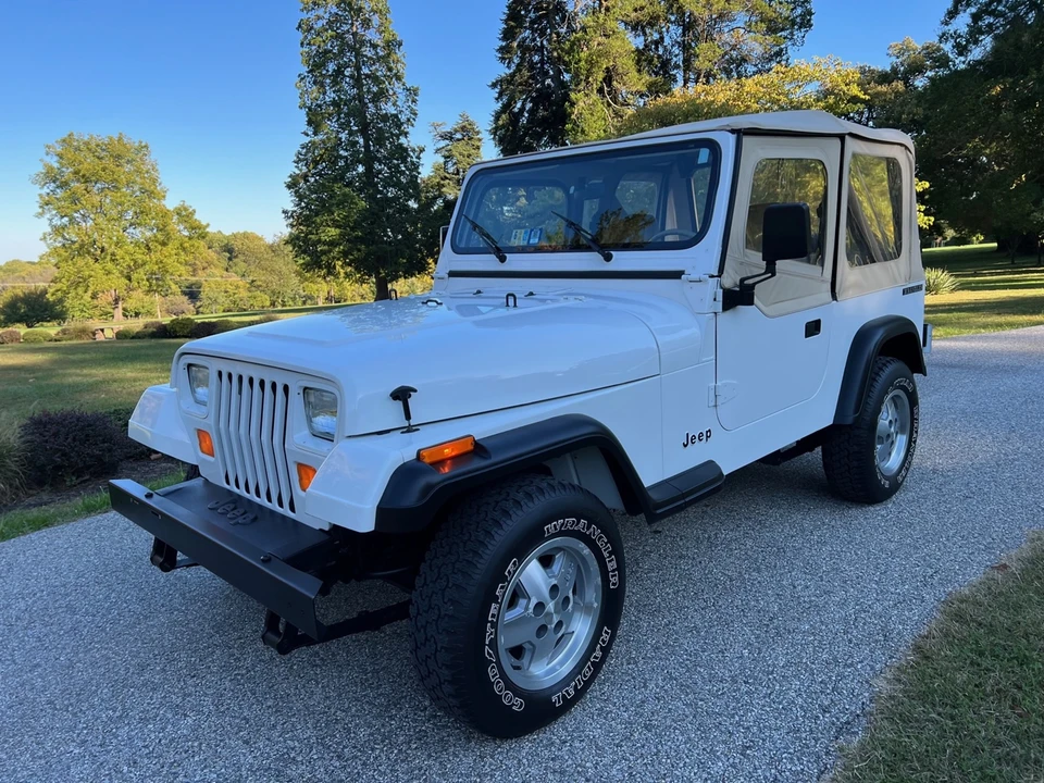 1989 Jeep YJ Wrangler - Image 4 of 31