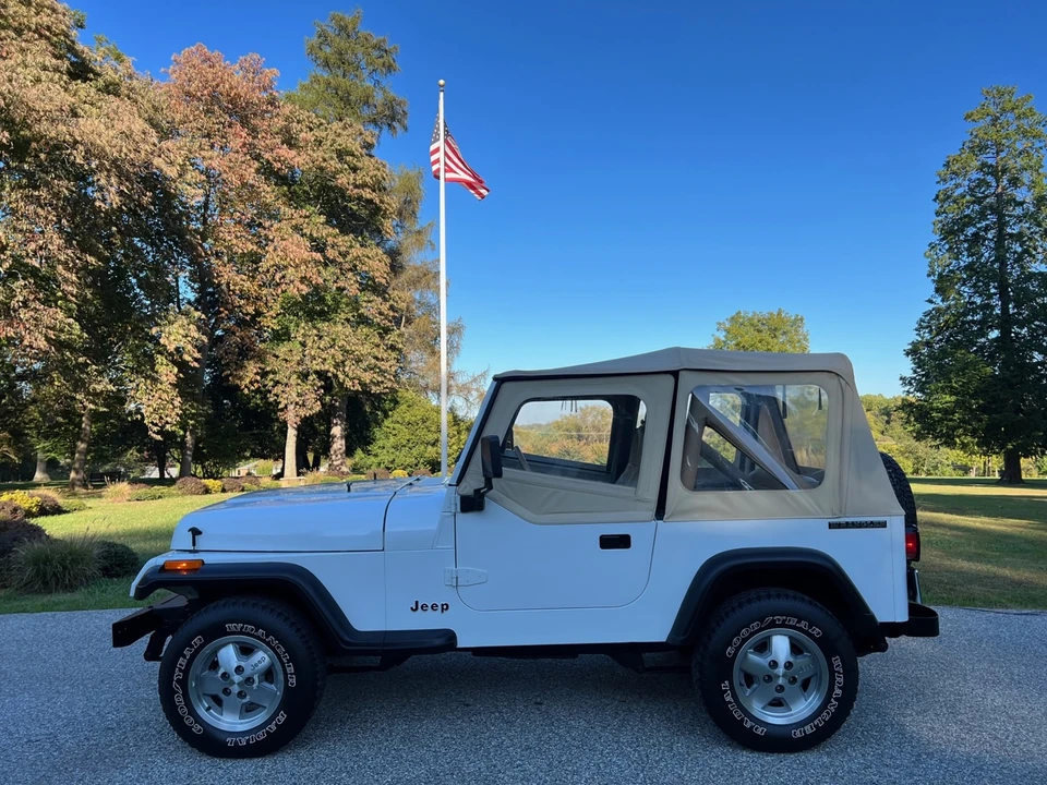 1989 Jeep YJ Wrangler - Image 2 of 31