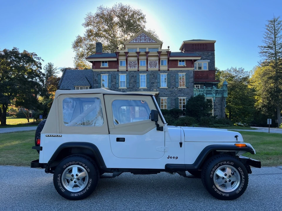 1989 Jeep YJ Wrangler - Image 10 of 31