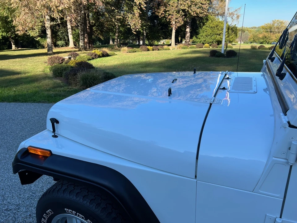 1989 Jeep YJ Wrangler - Image 20 of 31