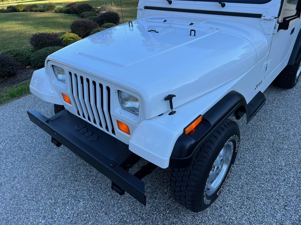 1989 Jeep YJ Wrangler - Image 23 of 31