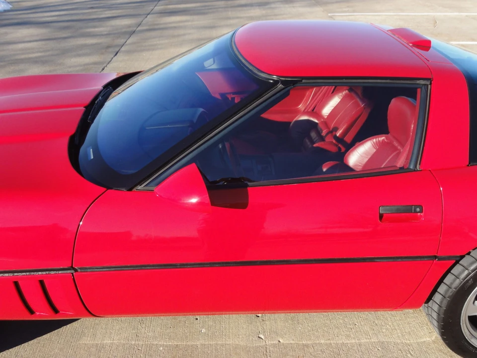1990 Chevrolet Corvette C4 ZR1 - Image 26 of 31