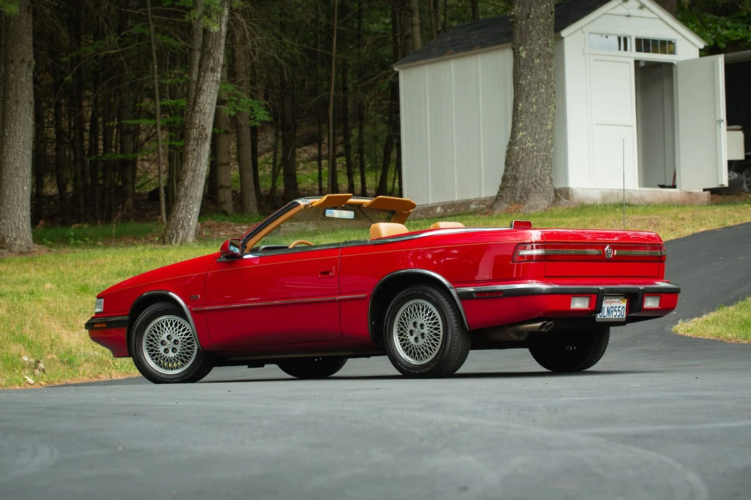 1990 Chrysler TC by Maserati - Image 7 of 31
