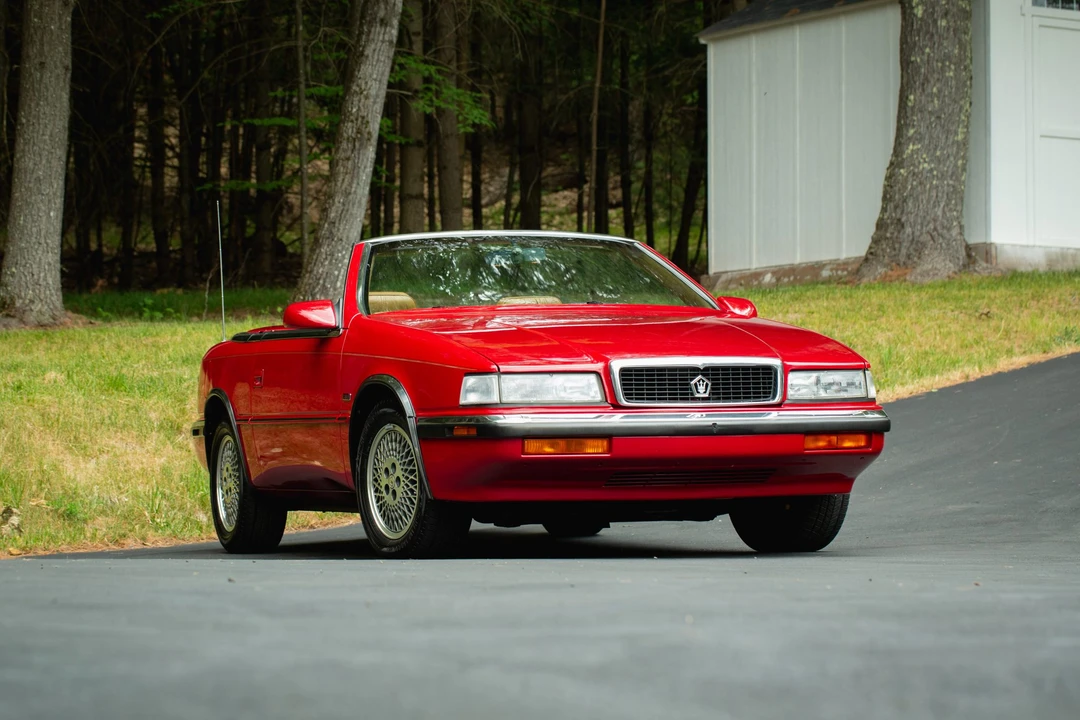 1990 Chrysler TC by Maserati - Image 15 of 31