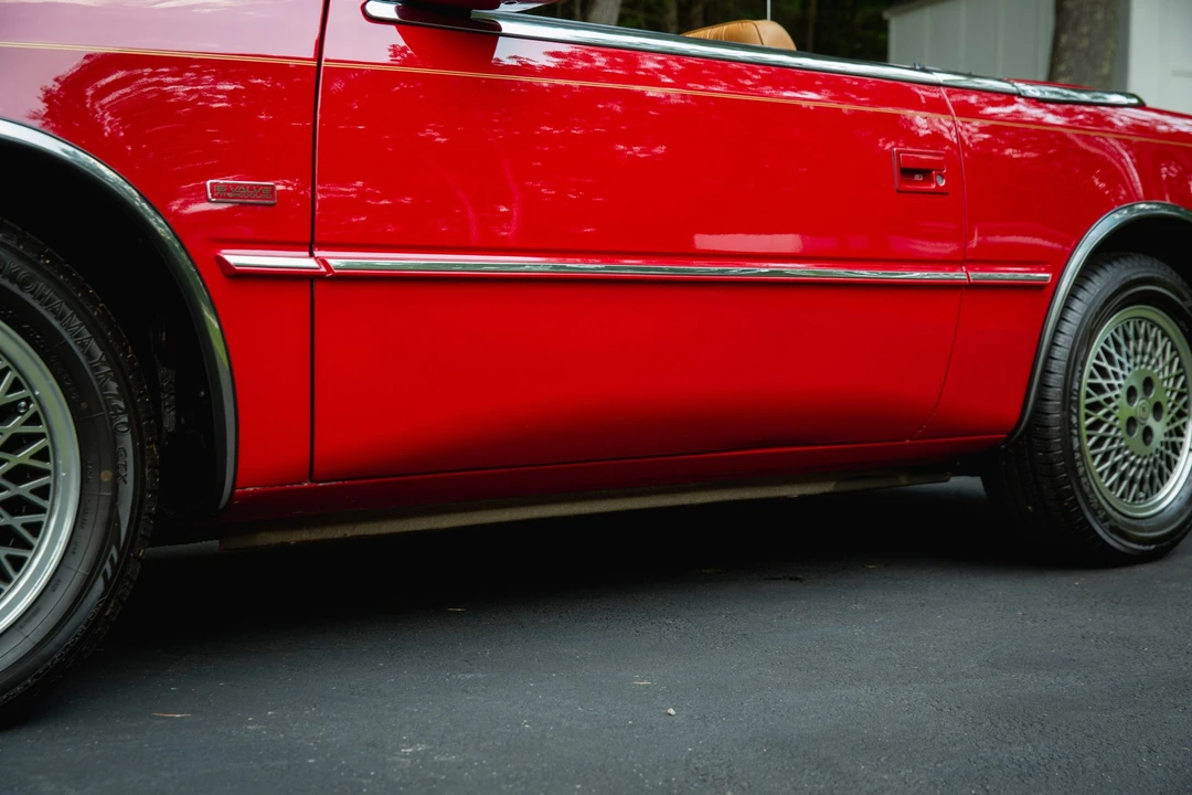 1990 Chrysler TC by Maserati - Image 27 of 31