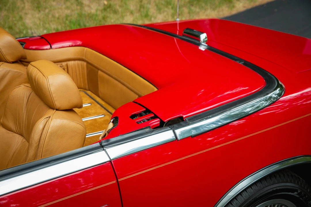 1990 Chrysler TC by Maserati - Image 29 of 31