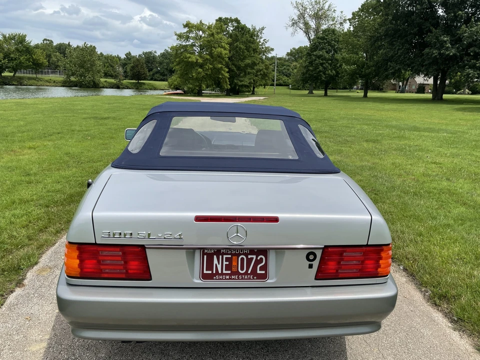 1990 Mercedes-Benz R129 SL-Class - Image 29 of 31