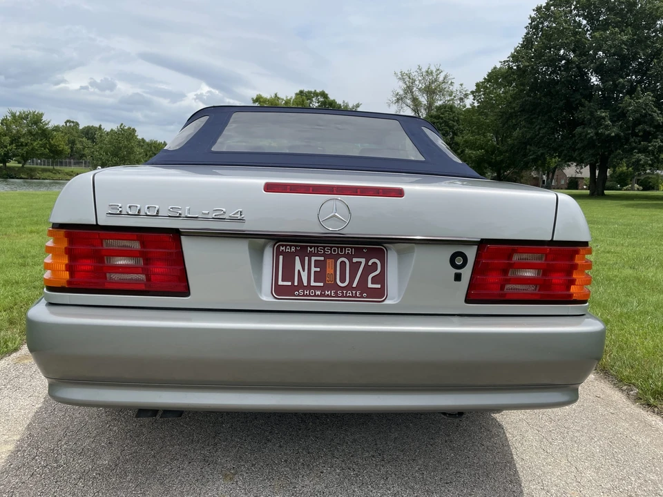 1990 Mercedes-Benz R129 SL-Class - Image 28 of 31