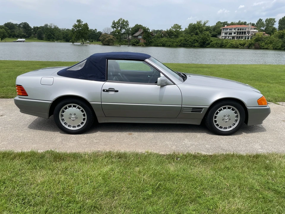 1990 Mercedes-Benz R129 SL-Class - Image 24 of 31