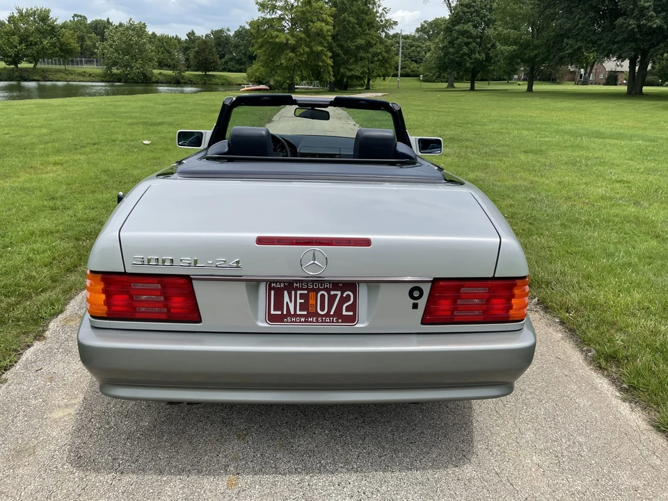 1990 Mercedes-Benz R129 SL-Class - Image 15 of 31