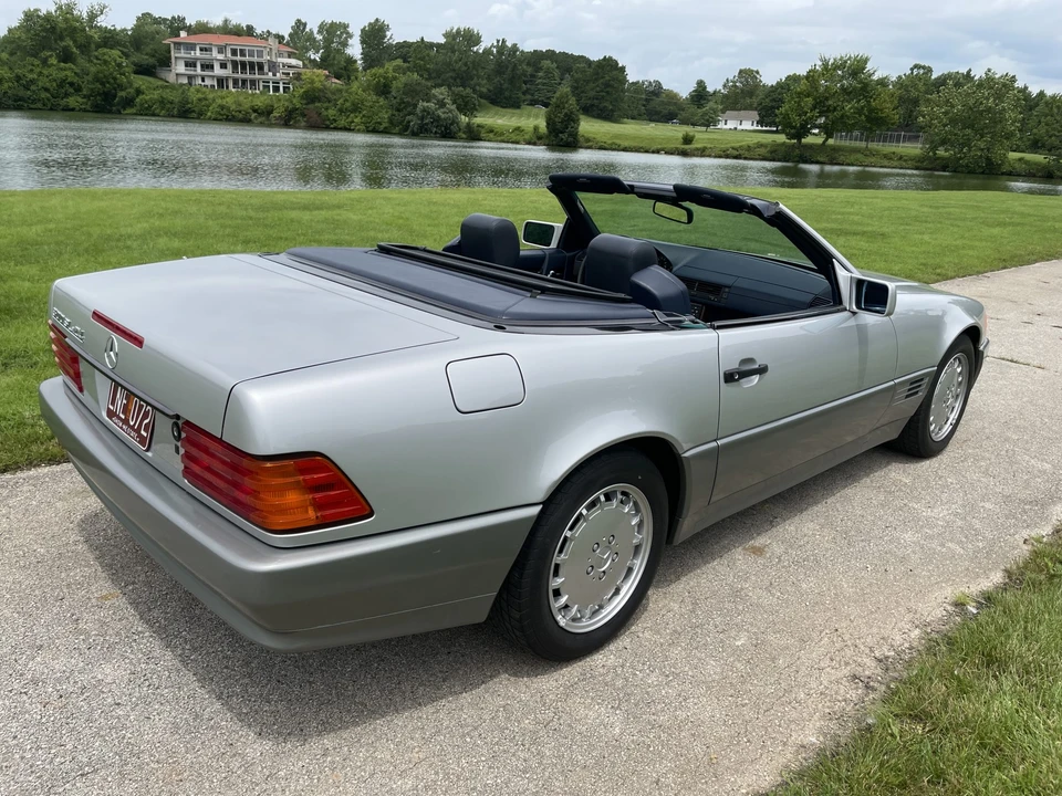 1990 Mercedes-Benz R129 SL-Class - Image 13 of 31