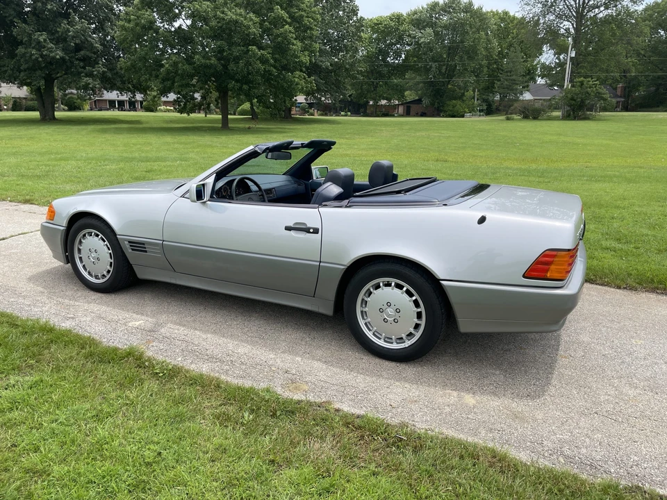 1990 Mercedes-Benz R129 SL-Class - Image 18 of 31
