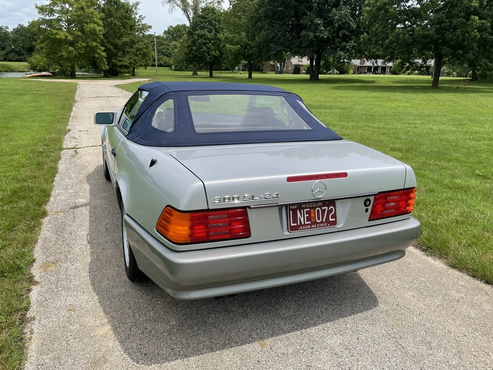 1990 Mercedes-Benz R129 SL-Class - Image 30 of 31