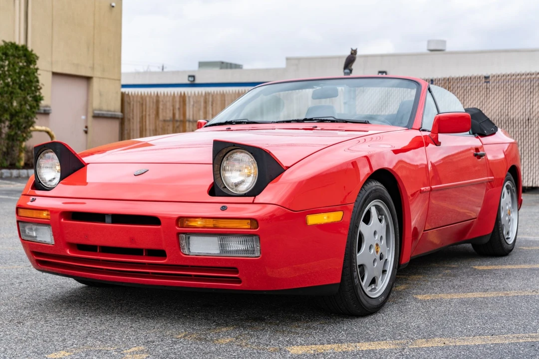 1990 Porsche 944 S2 - Image 17 of 31