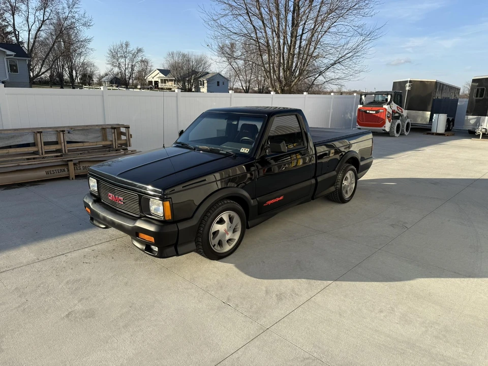 1991 GMC Syclone - Image 3 of 31