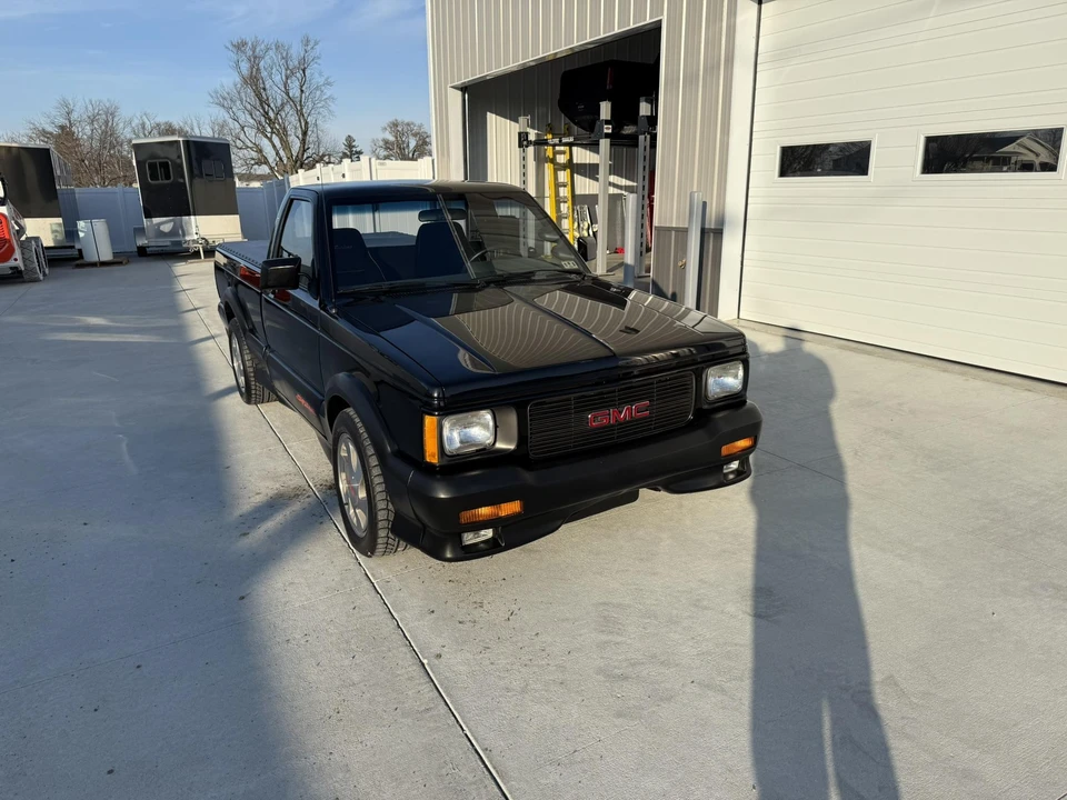 1991 GMC Syclone - Image 15 of 31