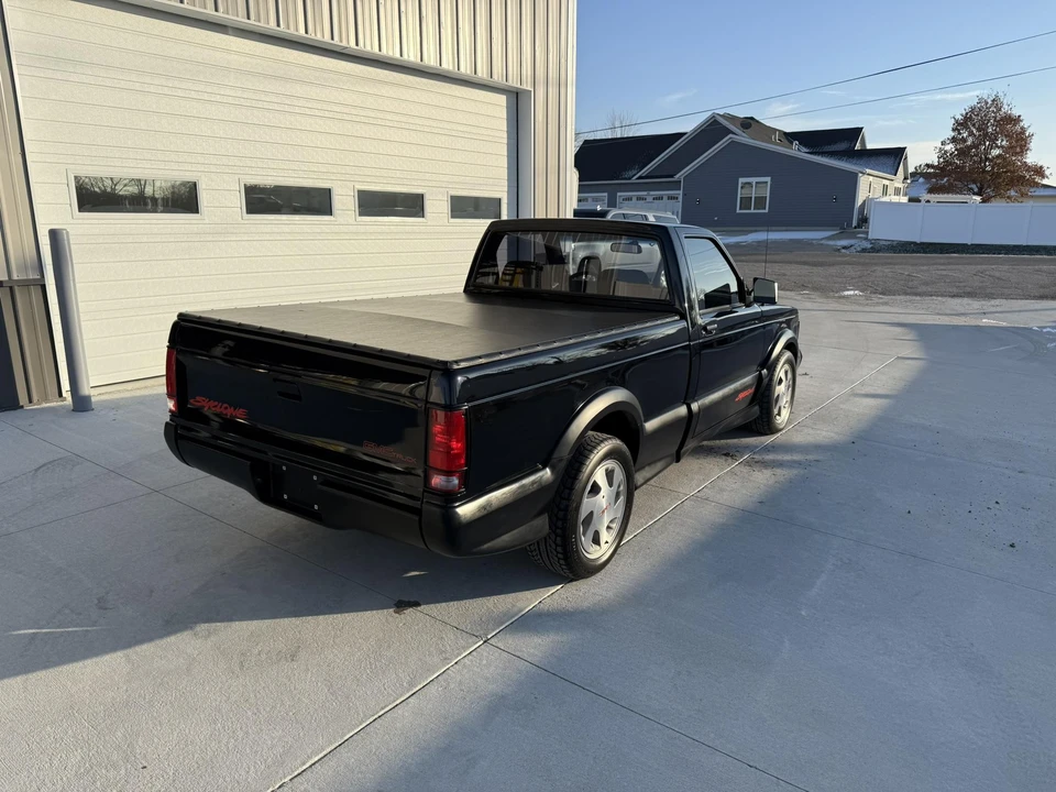 1991 GMC Syclone - Image 10 of 31
