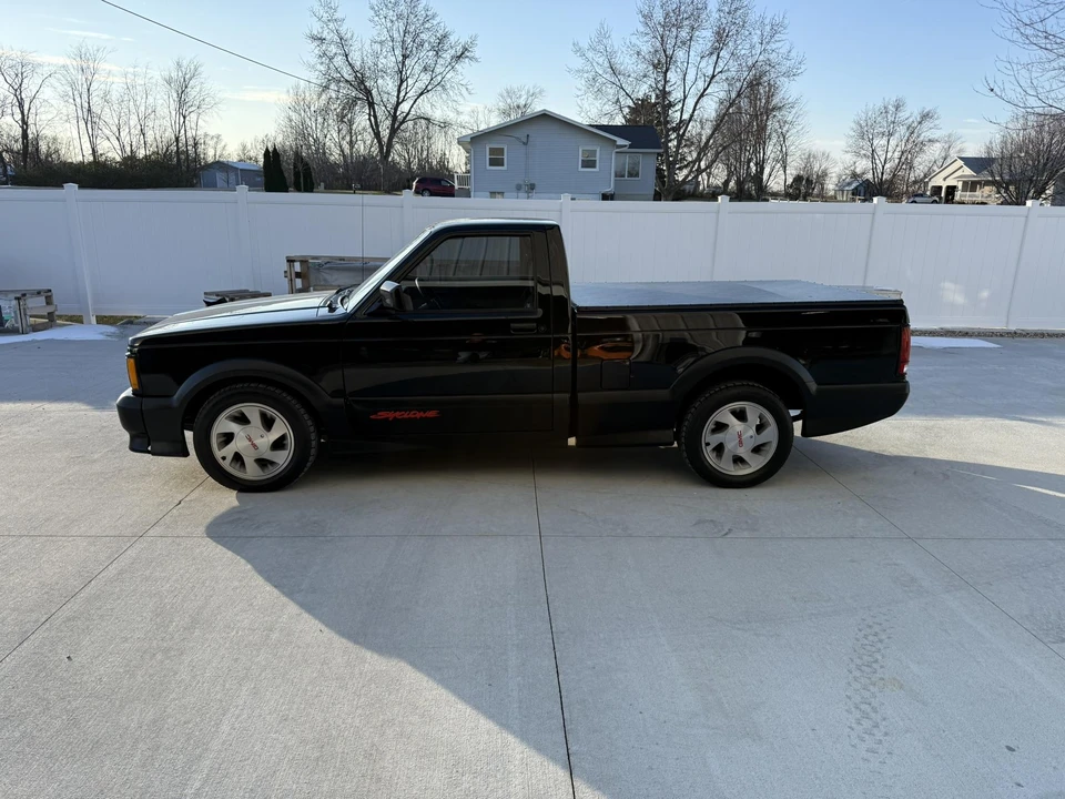 1991 GMC Syclone - Image 7 of 31