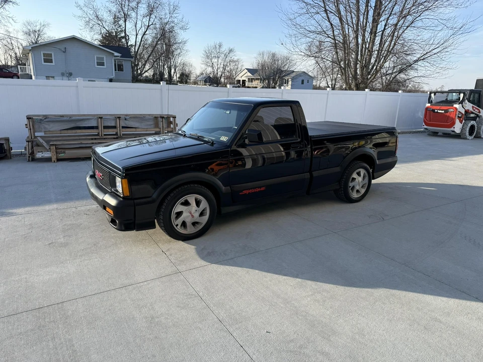 1991 GMC Syclone - Image 4 of 31