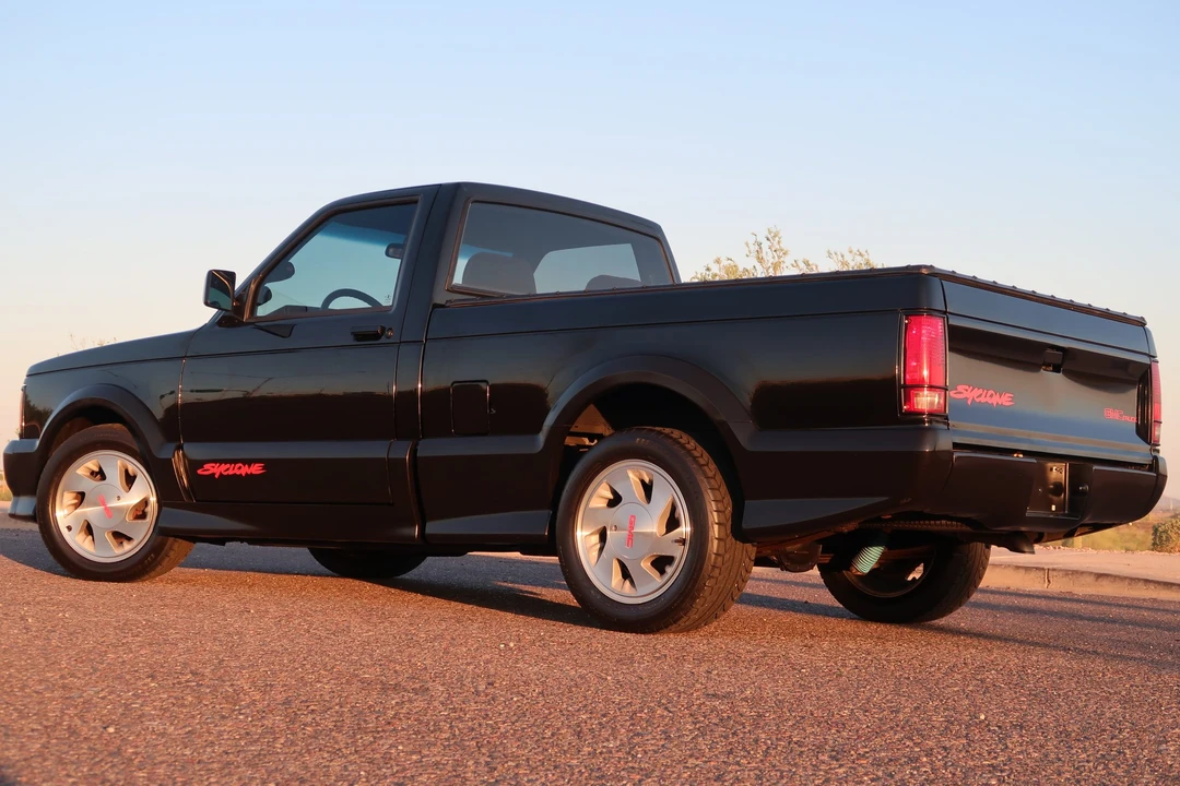 1991 GMC Syclone - Image 10 of 31