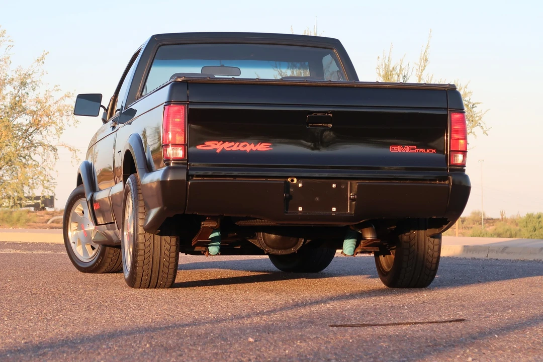 1991 GMC Syclone - Image 16 of 31