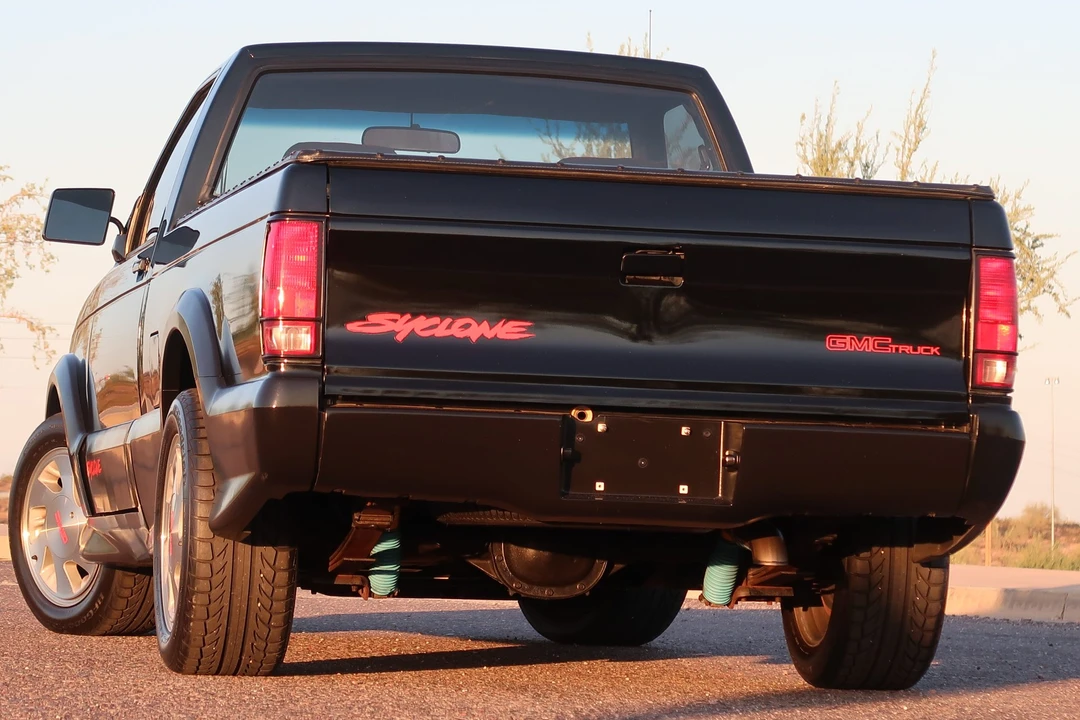 1991 GMC Syclone - Image 17 of 31