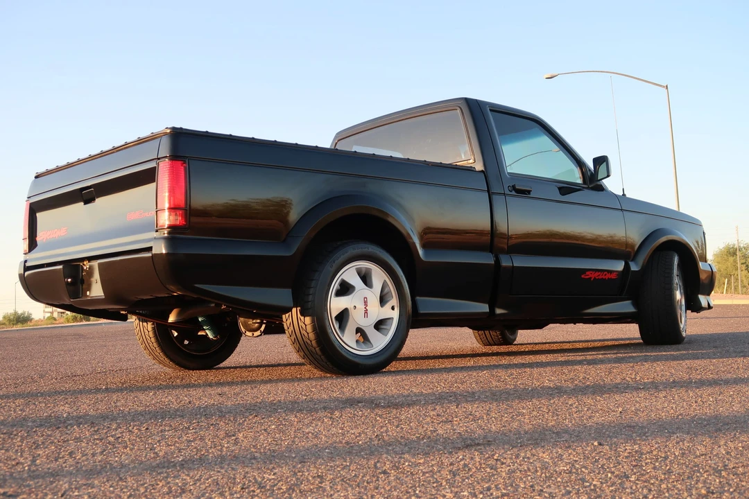 1991 GMC Syclone - Image 25 of 31