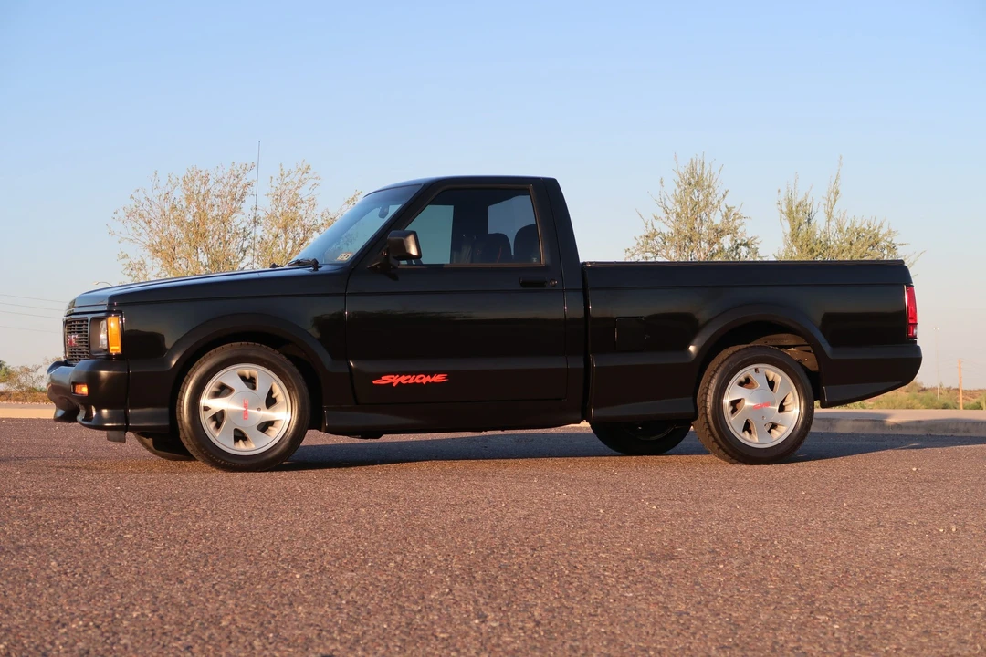 1991 GMC Syclone - Image 7 of 31