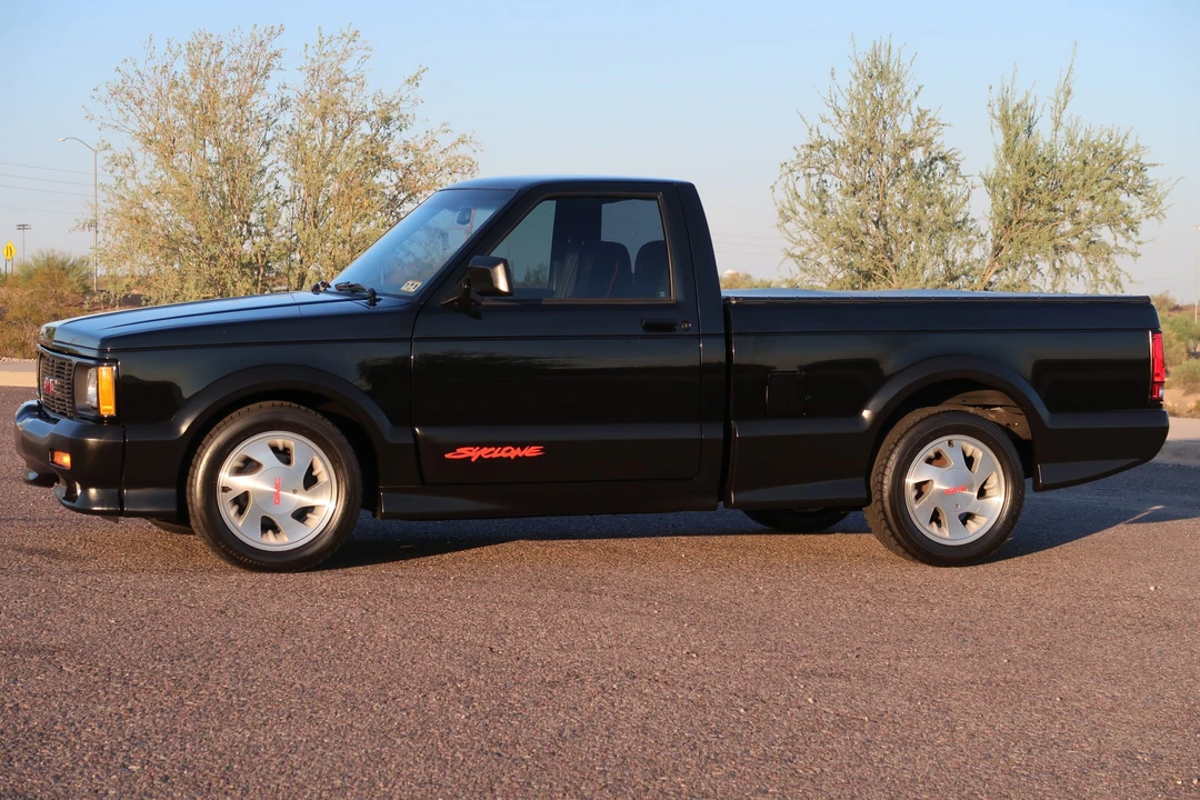 1991 GMC Syclone - Image 8 of 31