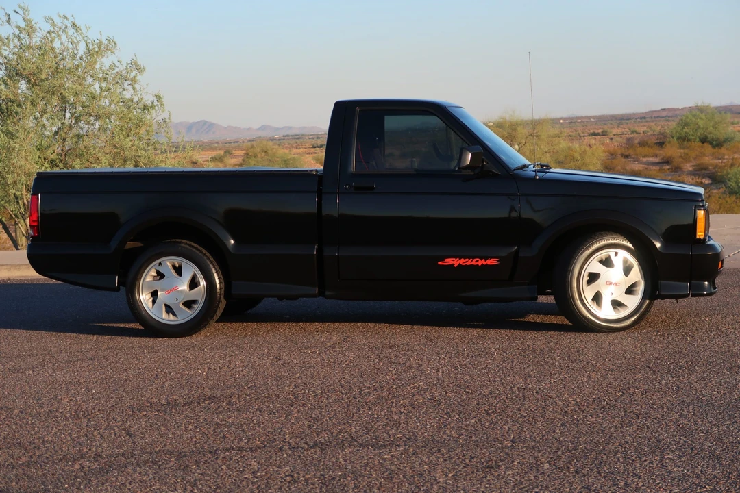 1991 GMC Syclone - Image 27 of 31
