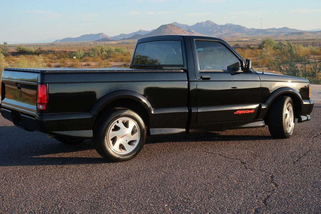 1991 GMC Syclone - Image 26 of 31