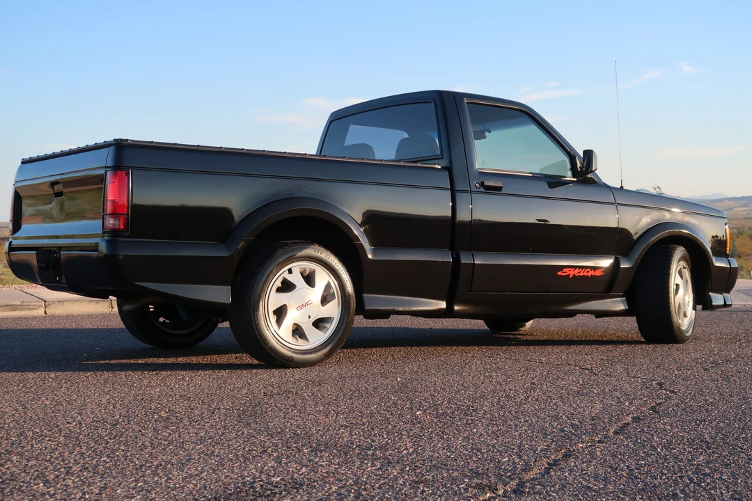 1991 GMC Syclone - Image 23 of 31