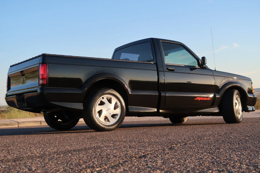 1991 GMC Syclone - Image 24 of 31