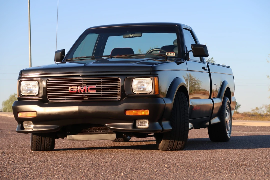 1991 GMC Syclone - Image 2 of 31