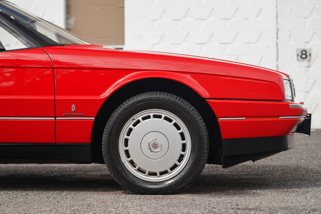 1992 Cadillac Allante - Image 27 of 31