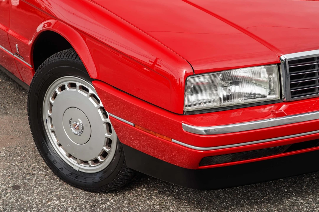 1992 Cadillac Allante - Image 29 of 31