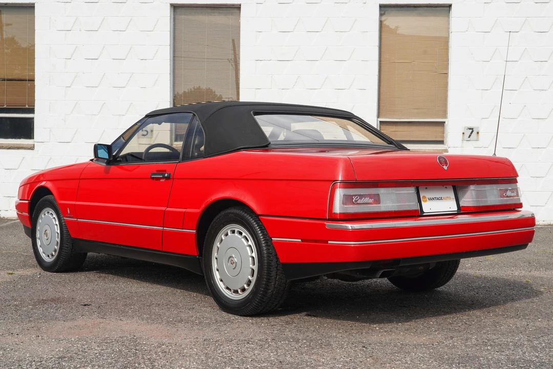 1992 Cadillac Allante - Image 18 of 31