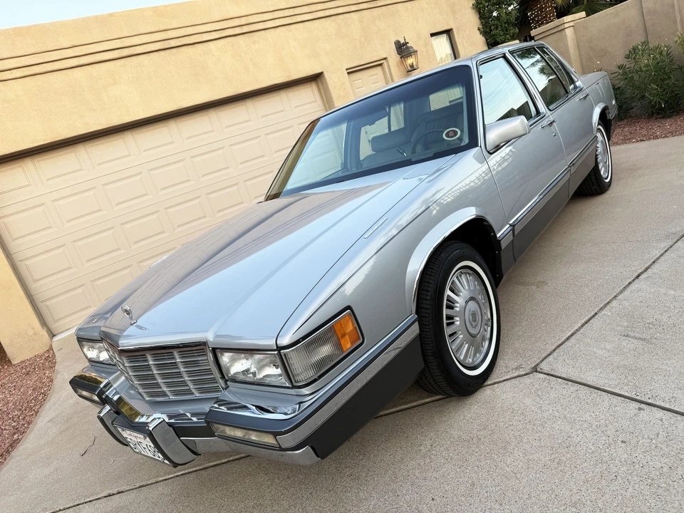 1992 Cadillac DeVille 7th Gen - Image 31 of 31