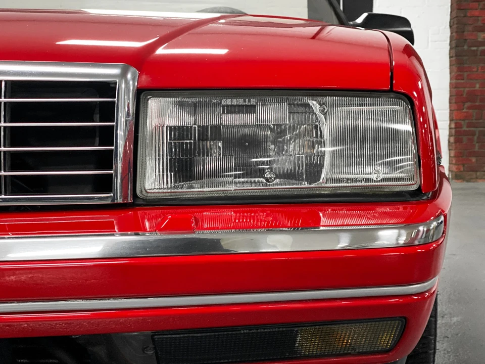 1993 Cadillac Allante - Image 29 of 31