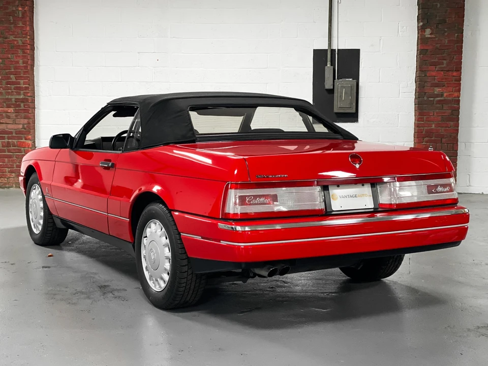 1993 Cadillac Allante - Image 17 of 31