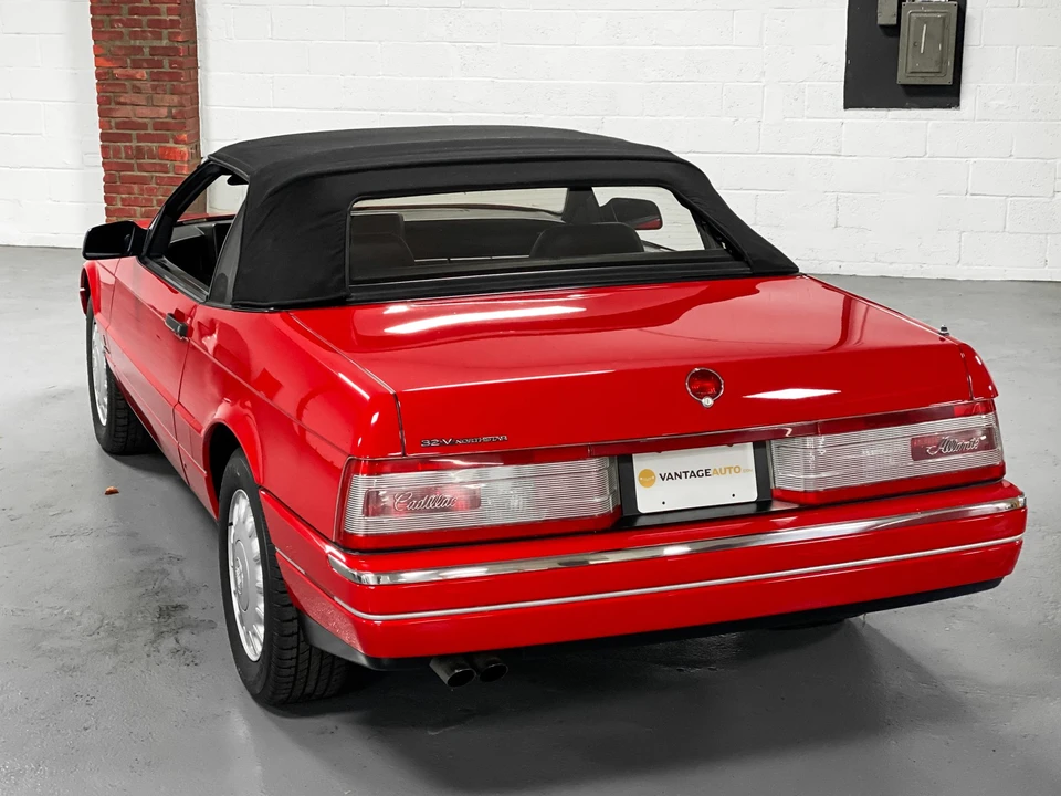 1993 Cadillac Allante - Image 18 of 31