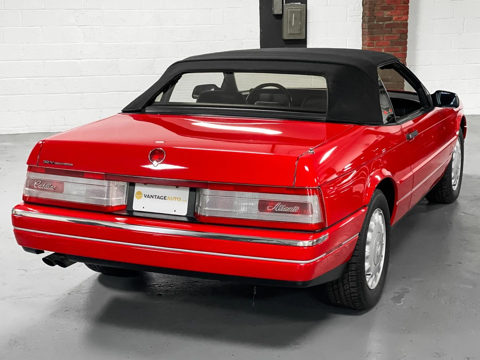 1993 Cadillac Allante - Image 19 of 31