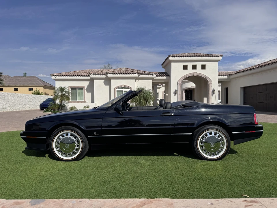 1993 Cadillac Allante - Image 23 of 31
