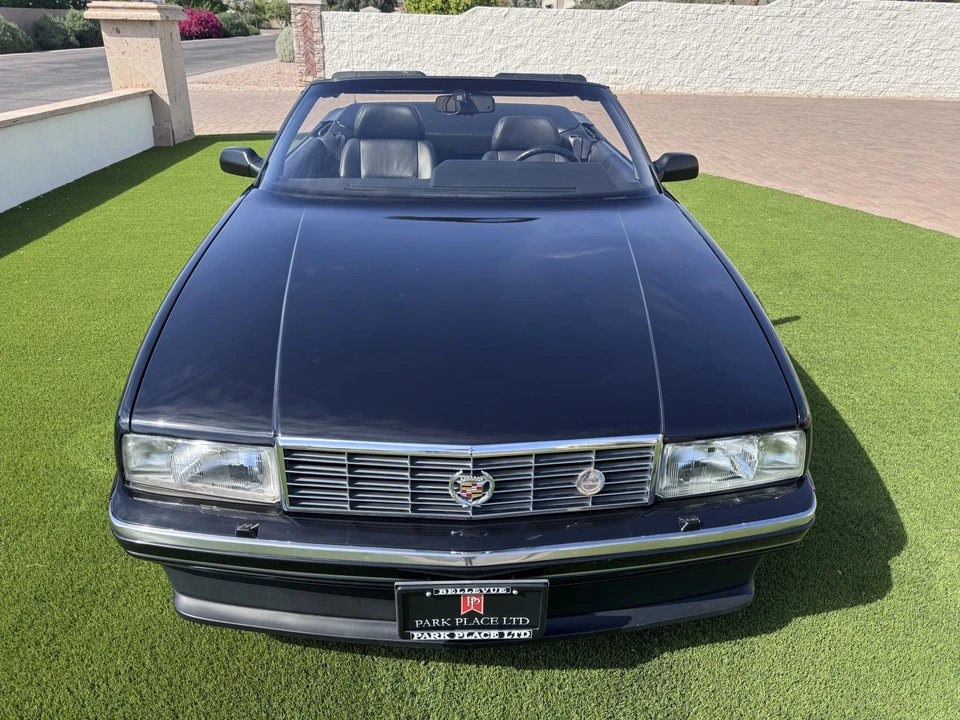 1993 Cadillac Allante - Image 9 of 31