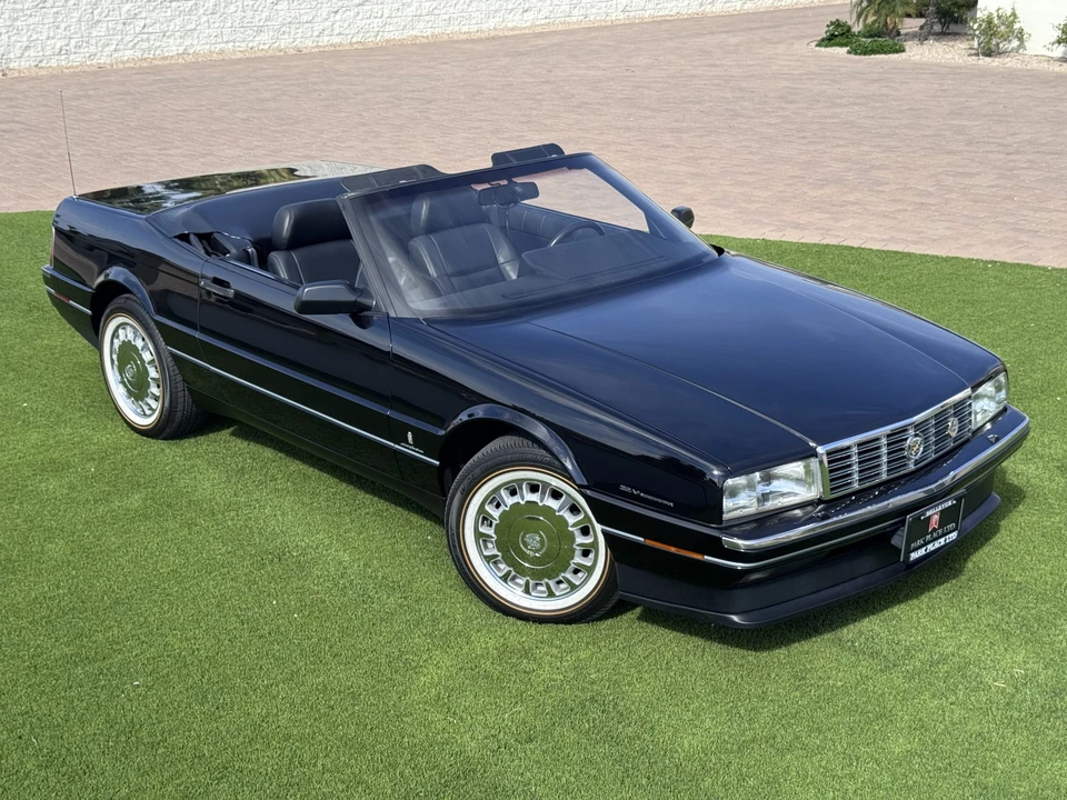 1993 Cadillac Allante - Image 10 of 31