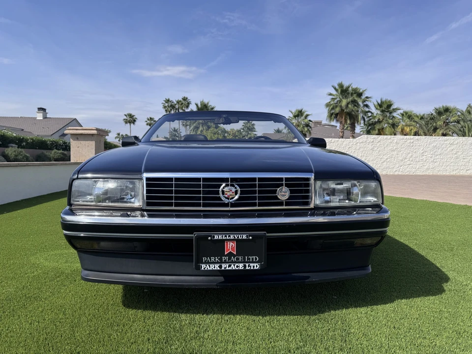 1993 Cadillac Allante - Image 8 of 31